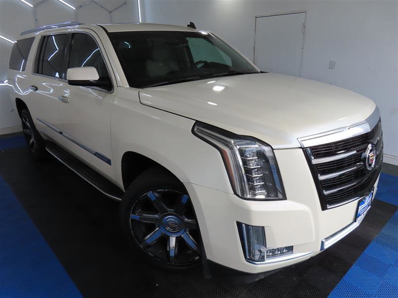 Used 2015 Cadillac Escalade ESV Luxury RWD image 5