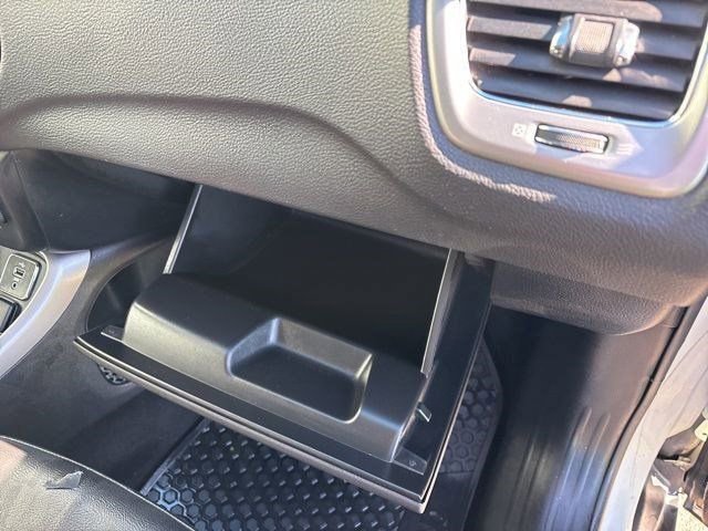 Used 2018 Jeep Compass Latitude w/ Cold Weather Group image 40