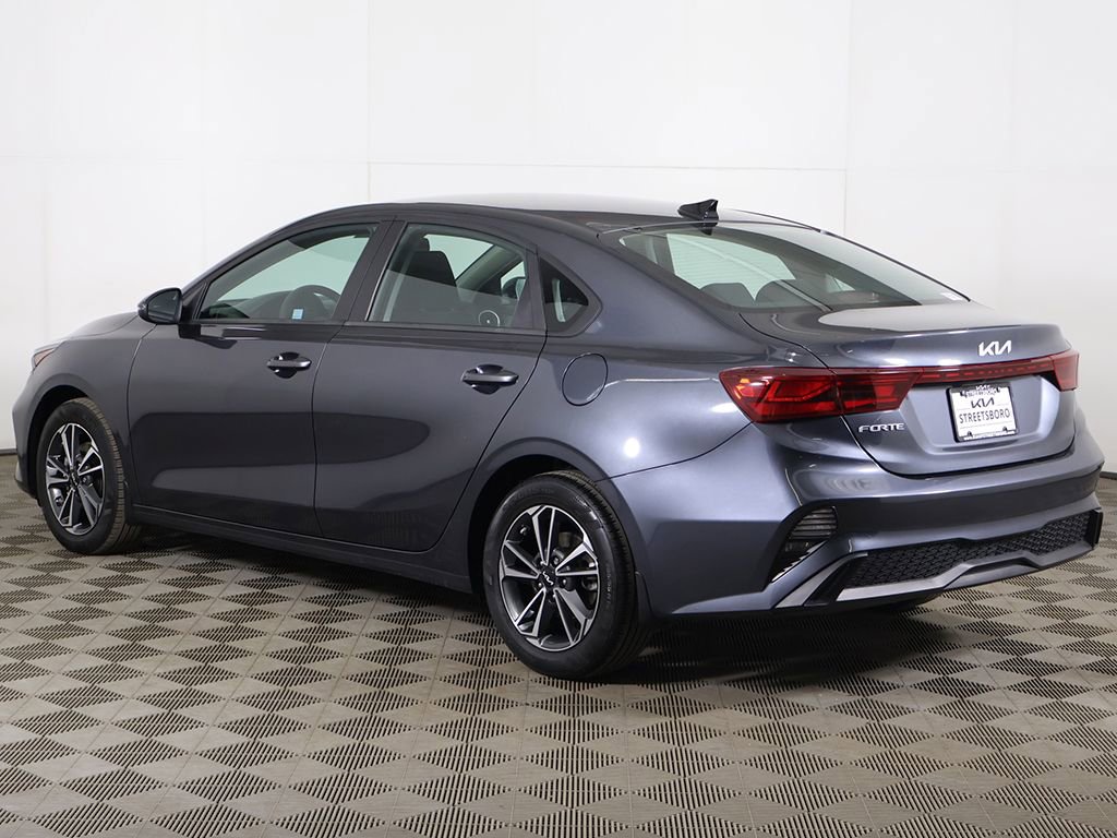Used 2023 Kia Forte LXS w/ LXS Technology Package image 8