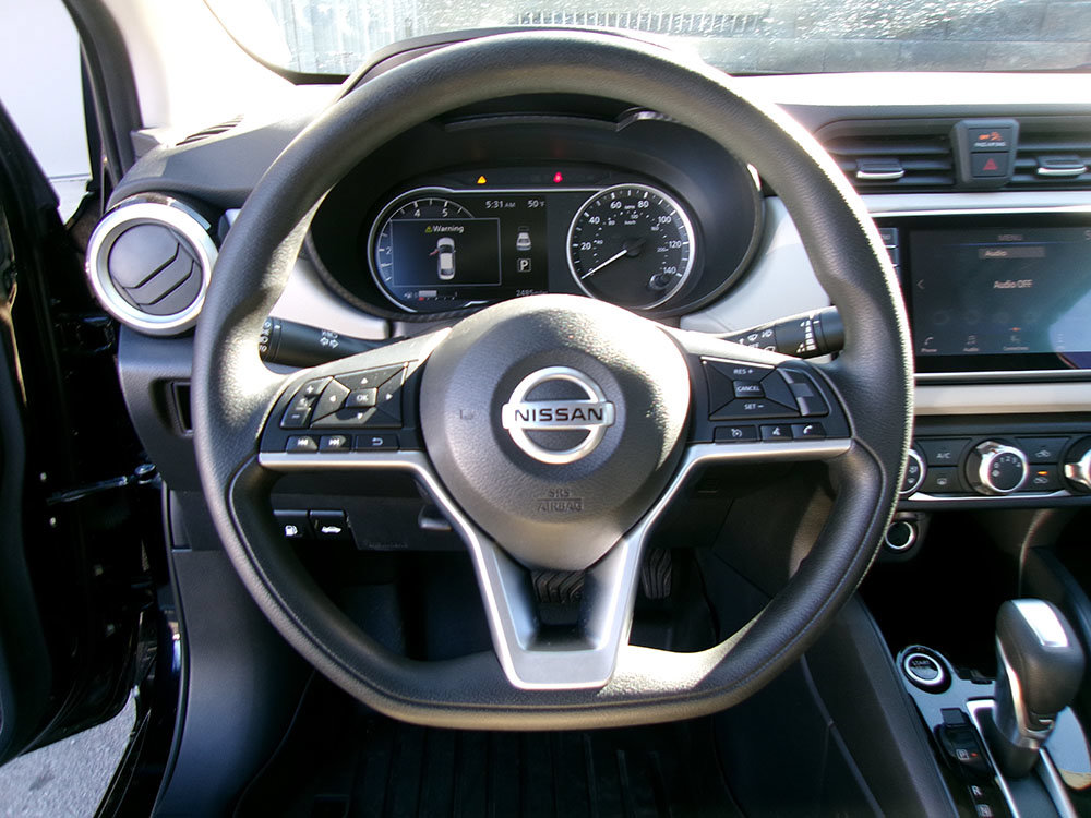 Used 2021 Nissan Versa SV FWD image 15
