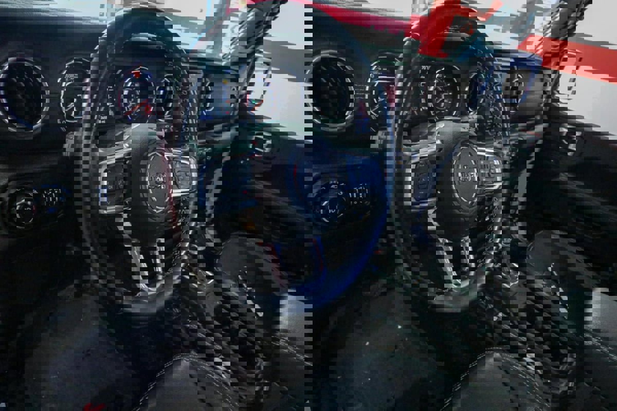 Used 2021 Jeep Wrangler Unlimited Sahara image 13