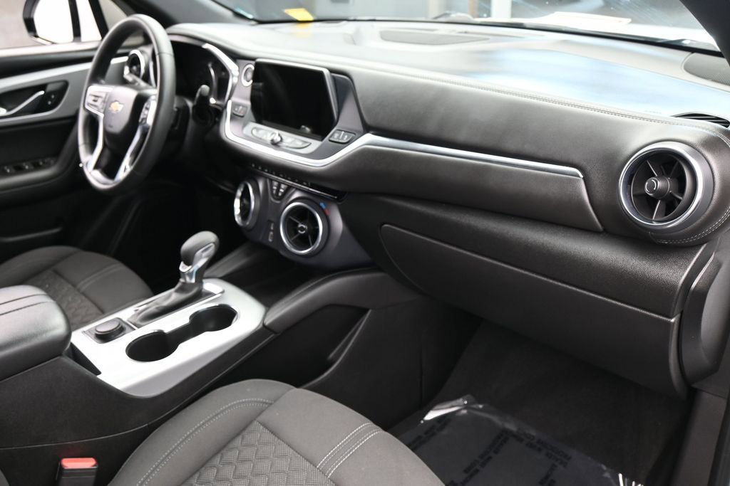 Used 2022 Chevrolet Blazer LT FWD image 45