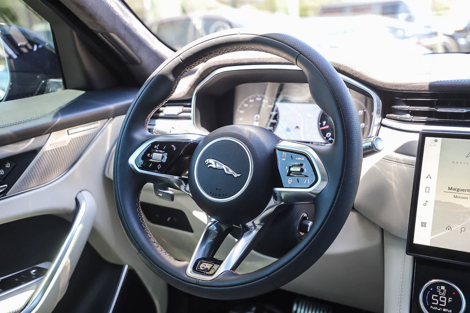 Used 2021 Jaguar F-PACE SVR AWD/4WD image 18