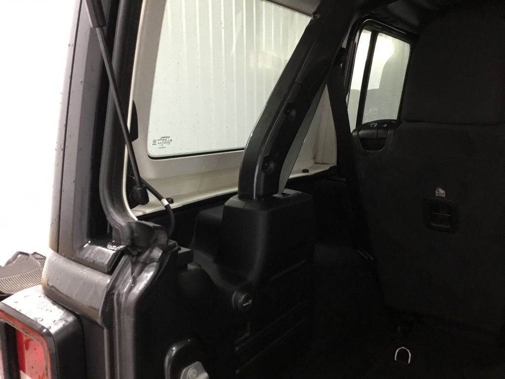 Used 2021 Jeep Wrangler Unlimited Sport image 16