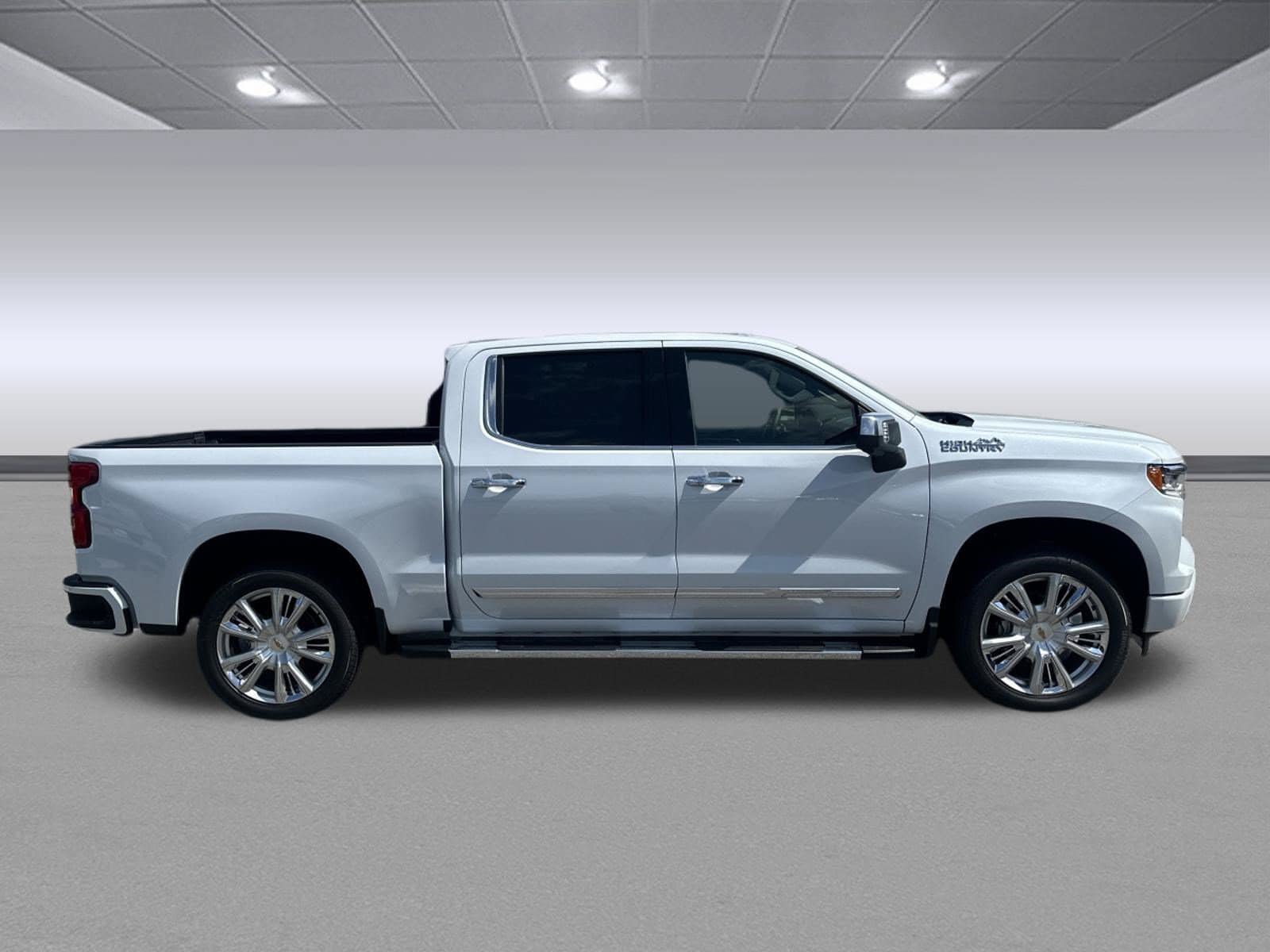 New 2026 Chevrolet Silverado 1500 High Country w/ High Country Premium Package AWD/4WD image 2