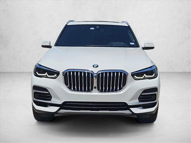 Used 2022 BMW X5 sDrive40i w/ Premium Package RWD image 2