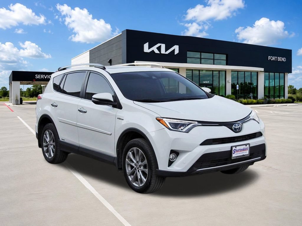 Used 2018 Toyota RAV4 Limited AWD/4WD image 3