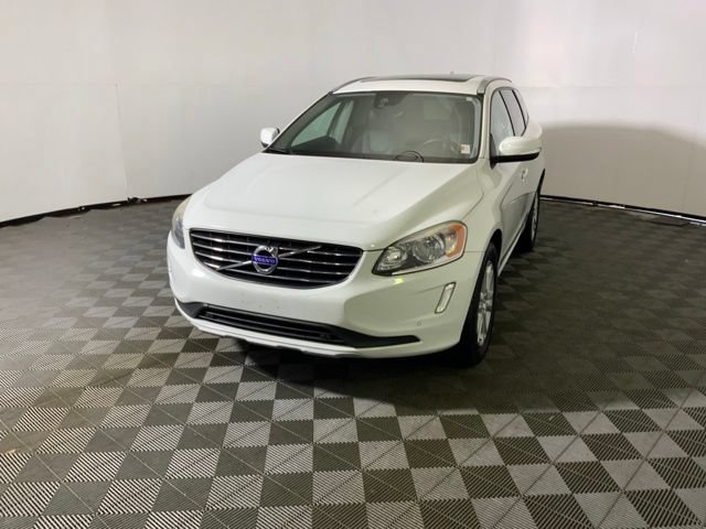 Used 2016 Volvo XC60 T5 Premier w/ Protection Package AWD/4WD image 3