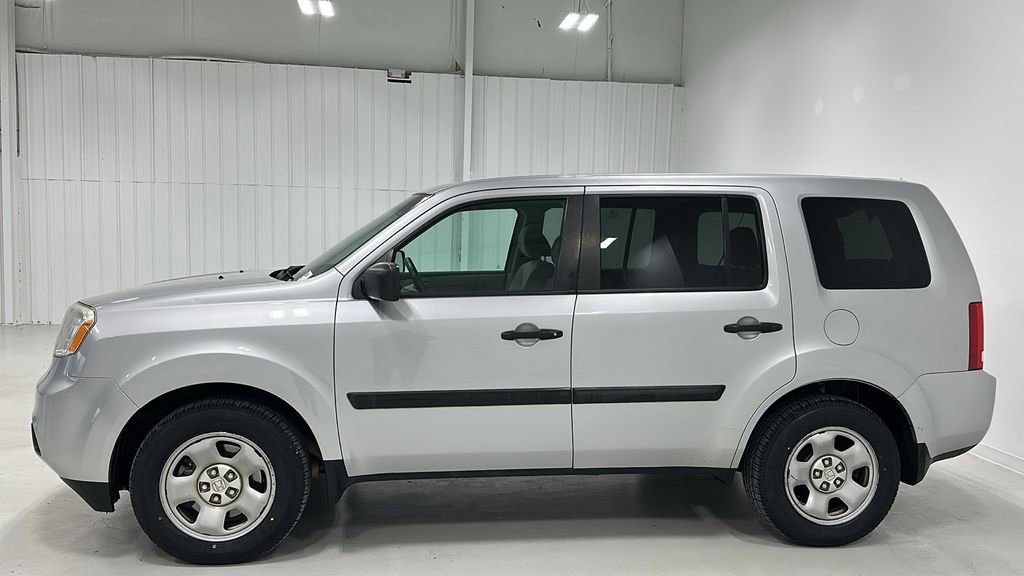 Used 2015 Honda Pilot LX image 3