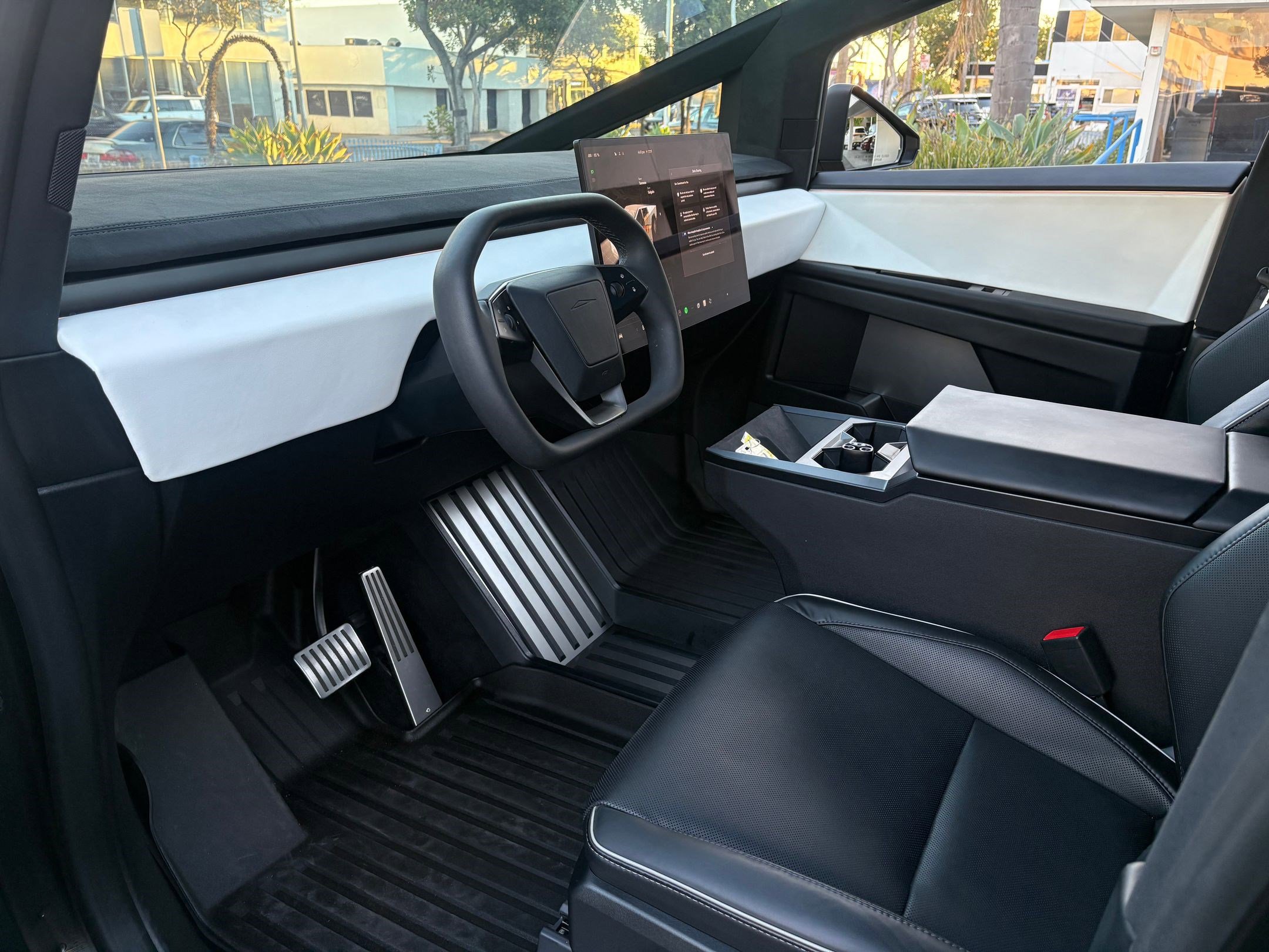 Used 2024 Tesla Cybertruck Cyberbeast image 15