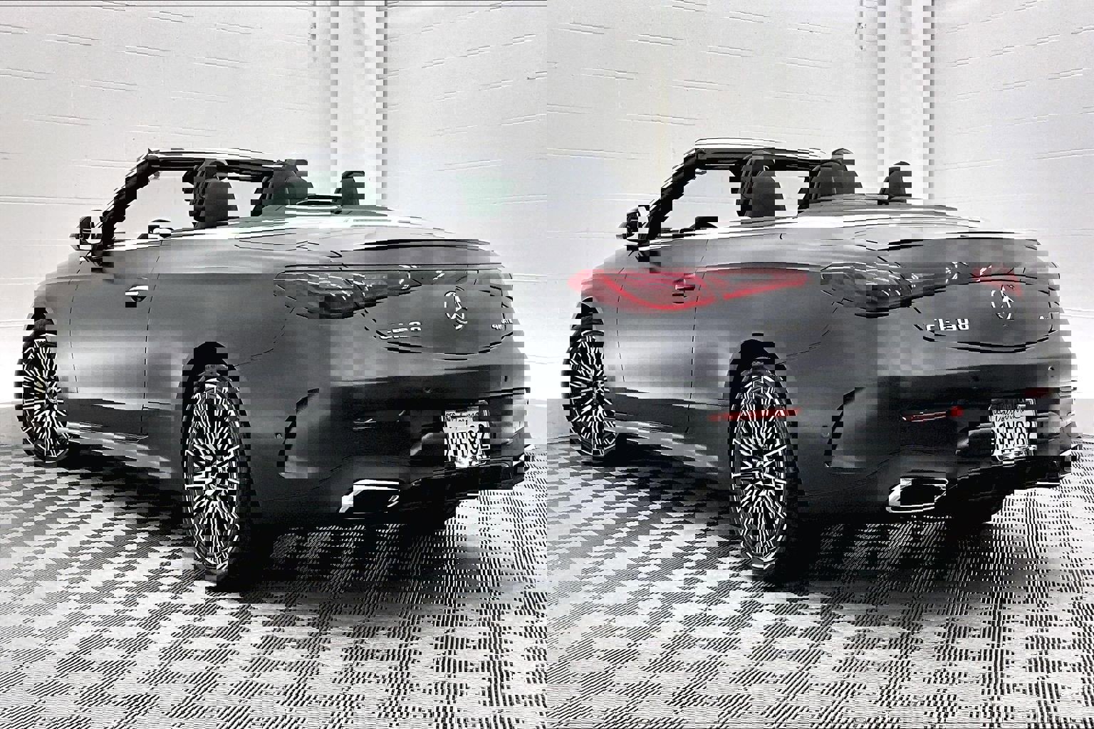 Used 2026 Mercedes-Benz CLE 300 4MATIC Cabriolet image 10