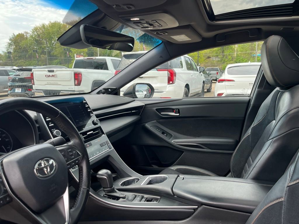 Used 2019 Toyota Avalon XSE w/ All Weather Liner Package FWD image 14