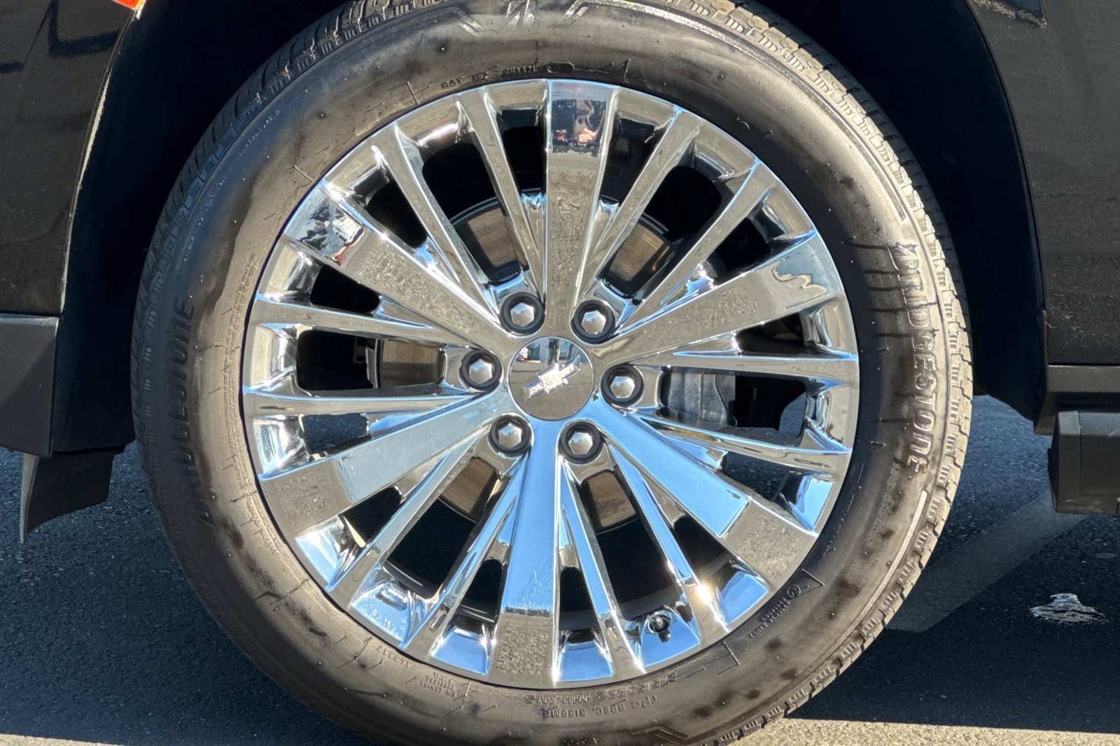 Used 2024 Chevrolet Suburban Premier w/ Texas Edition image 38