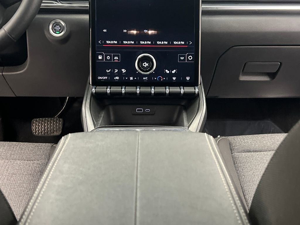 Used 2025 GMC Terrain Elevation image 35