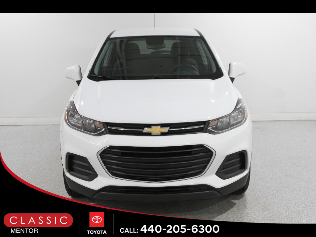Used 2022 Chevrolet Trax LS w/ Tint and Cruise Package image 2