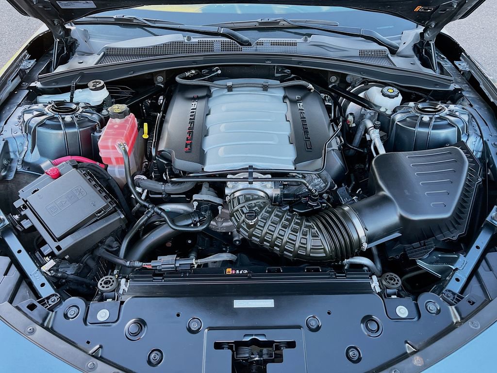 Used 2023 Chevrolet Camaro LT w/ Technology Package image 28