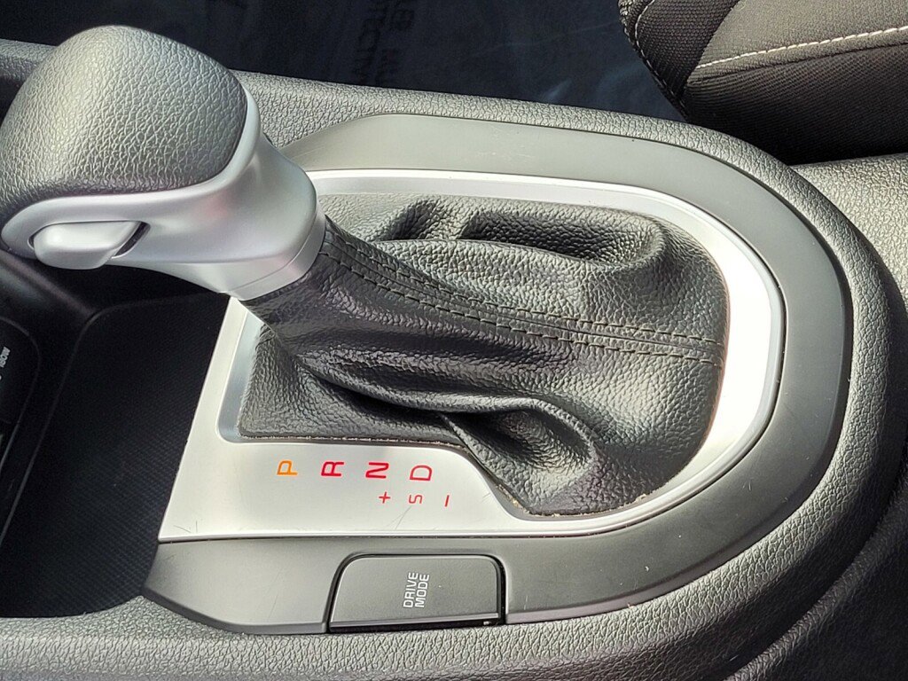 Used 2023 Kia Forte LXS image 16