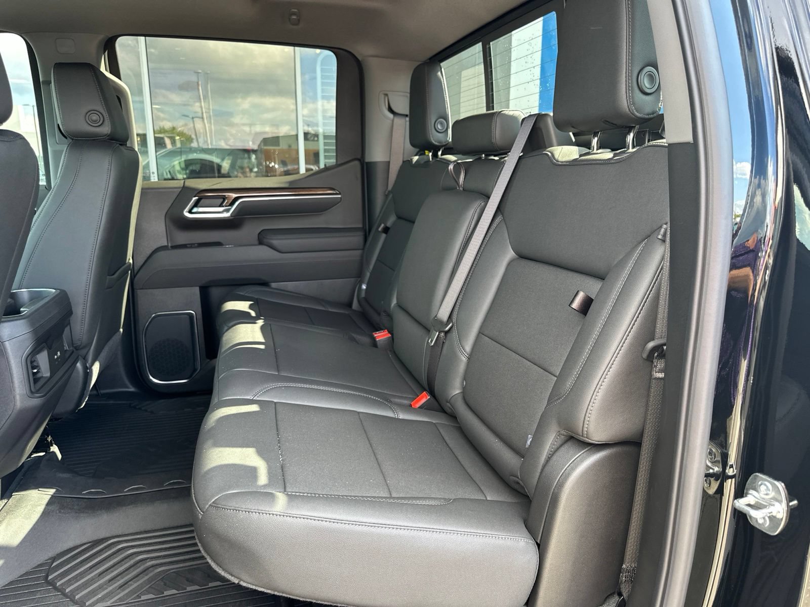 New 2026 Chevrolet Silverado 1500 LT Trail Boss w/ LT Trail Boss Premium Package AWD/4WD image 15