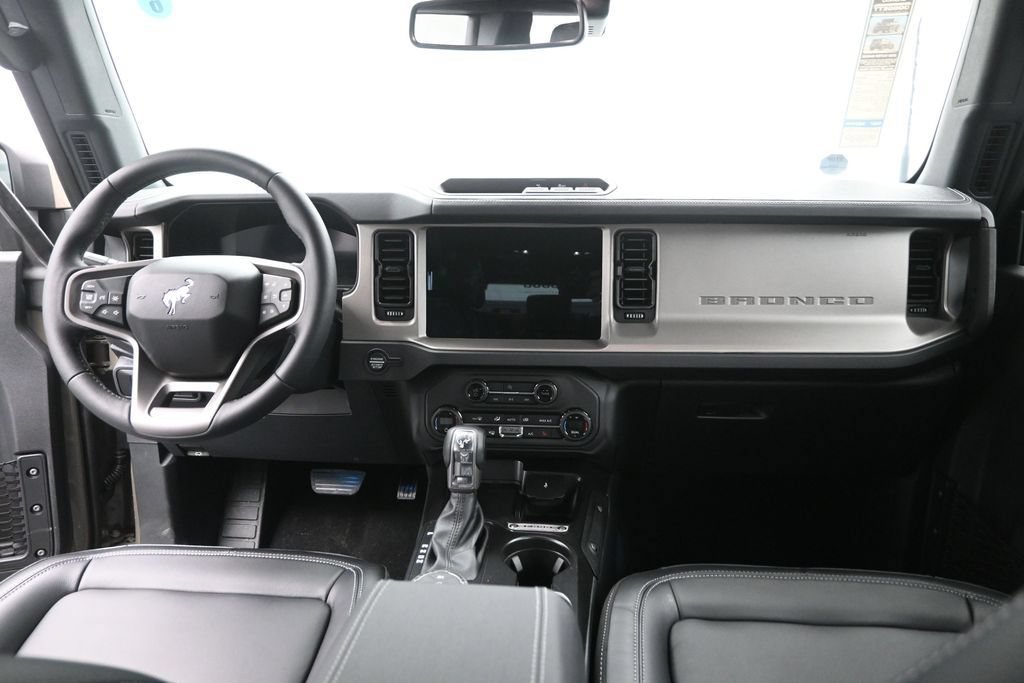 New 2026 Ford Bronco Outer Banks AWD/4WD image 25