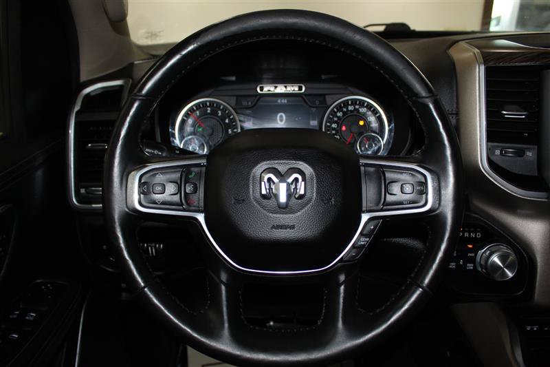 Used 2019 RAM 1500 Laramie AWD/4WD image 15