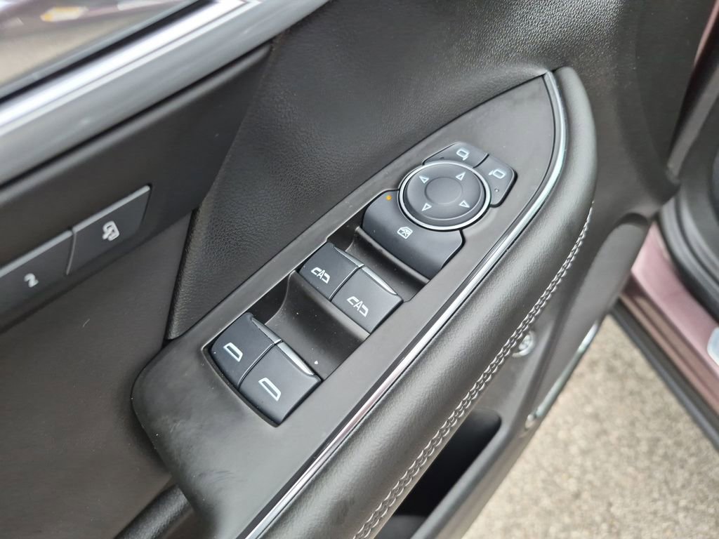 Used 2024 Buick Envision Avenir AWD/4WD image 18