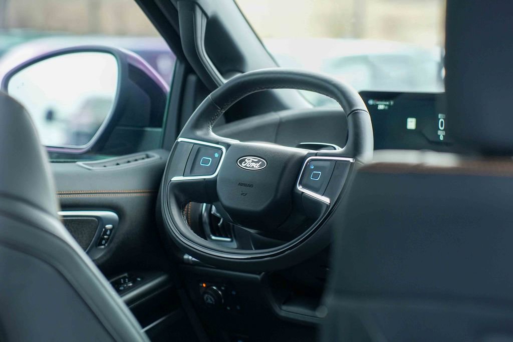 Used 2025 Ford Expedition Tremor image 26