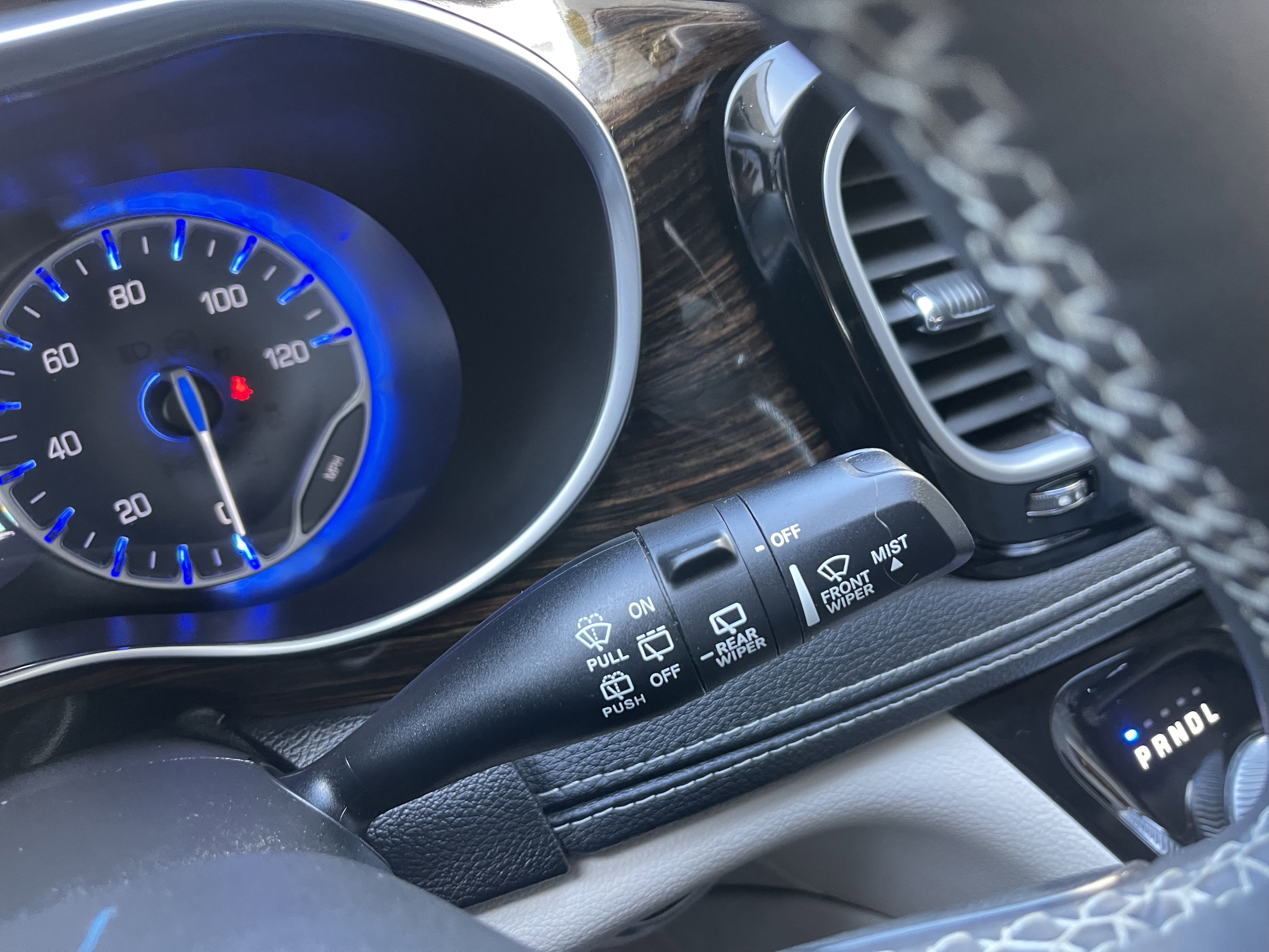 Used 2022 Chrysler Pacifica Limited FWD image 38