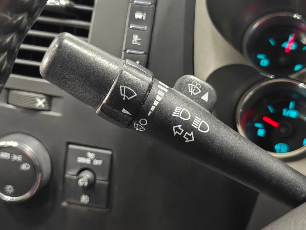 Used 2011 Chevrolet Silverado 1500 LT w/ All-Star Edition AWD/4WD image 11