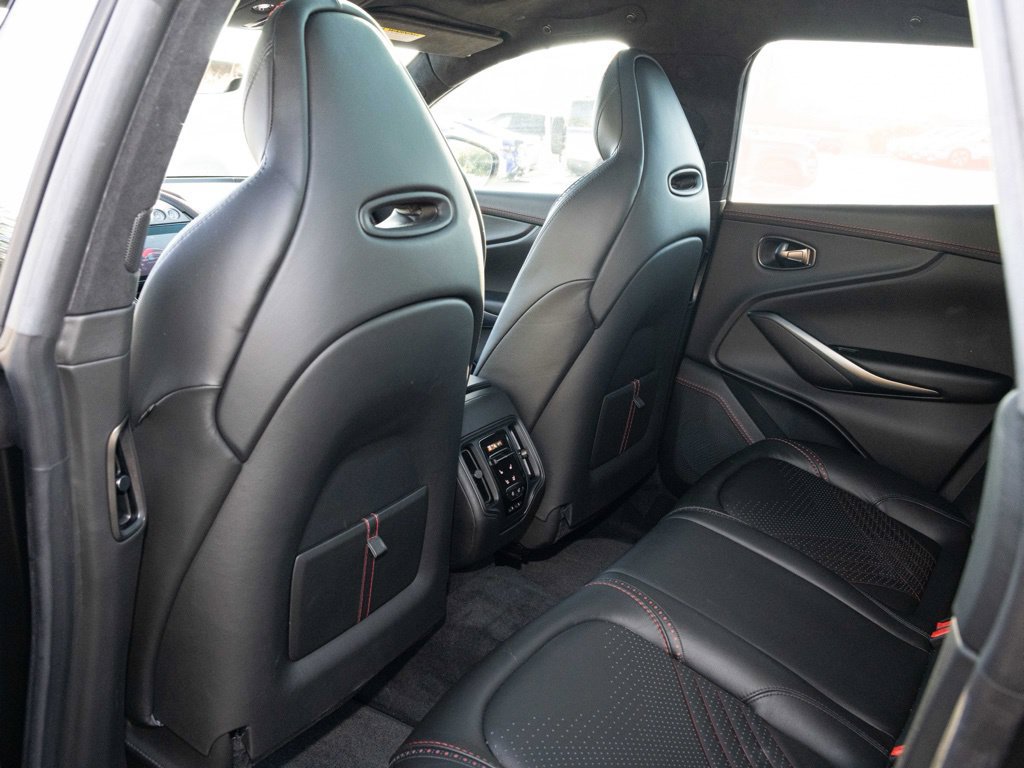 Used 2021 Aston Martin DBX AWD/4WD image 46