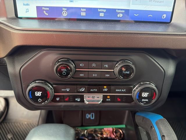 Used 2023 Ford Bronco Outer Banks image 10