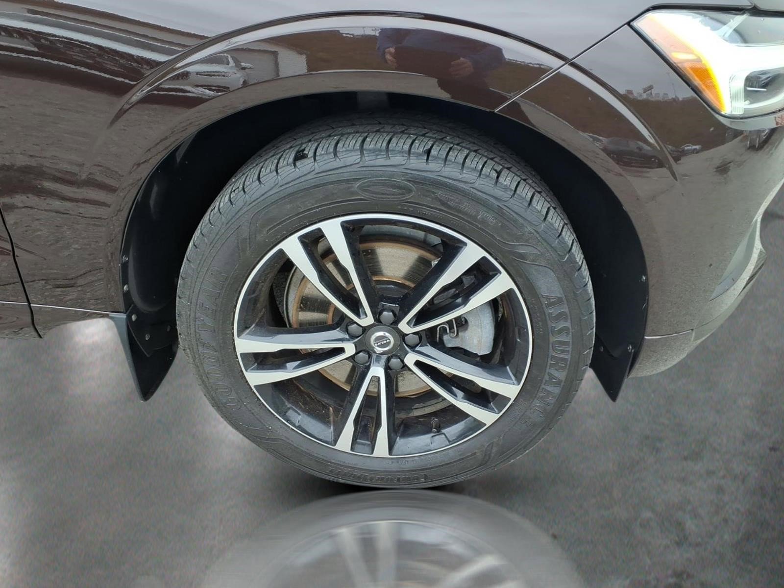 Used 2018 Volvo XC60 T6 Momentum AWD/4WD image 9