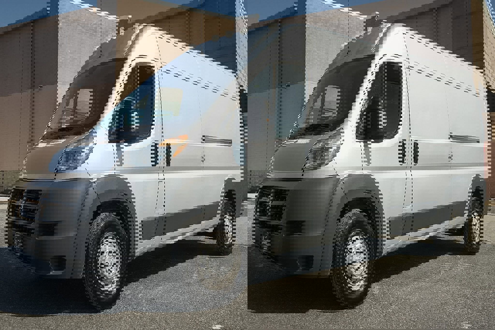 Used 2017 RAM ProMaster 3500 image 2