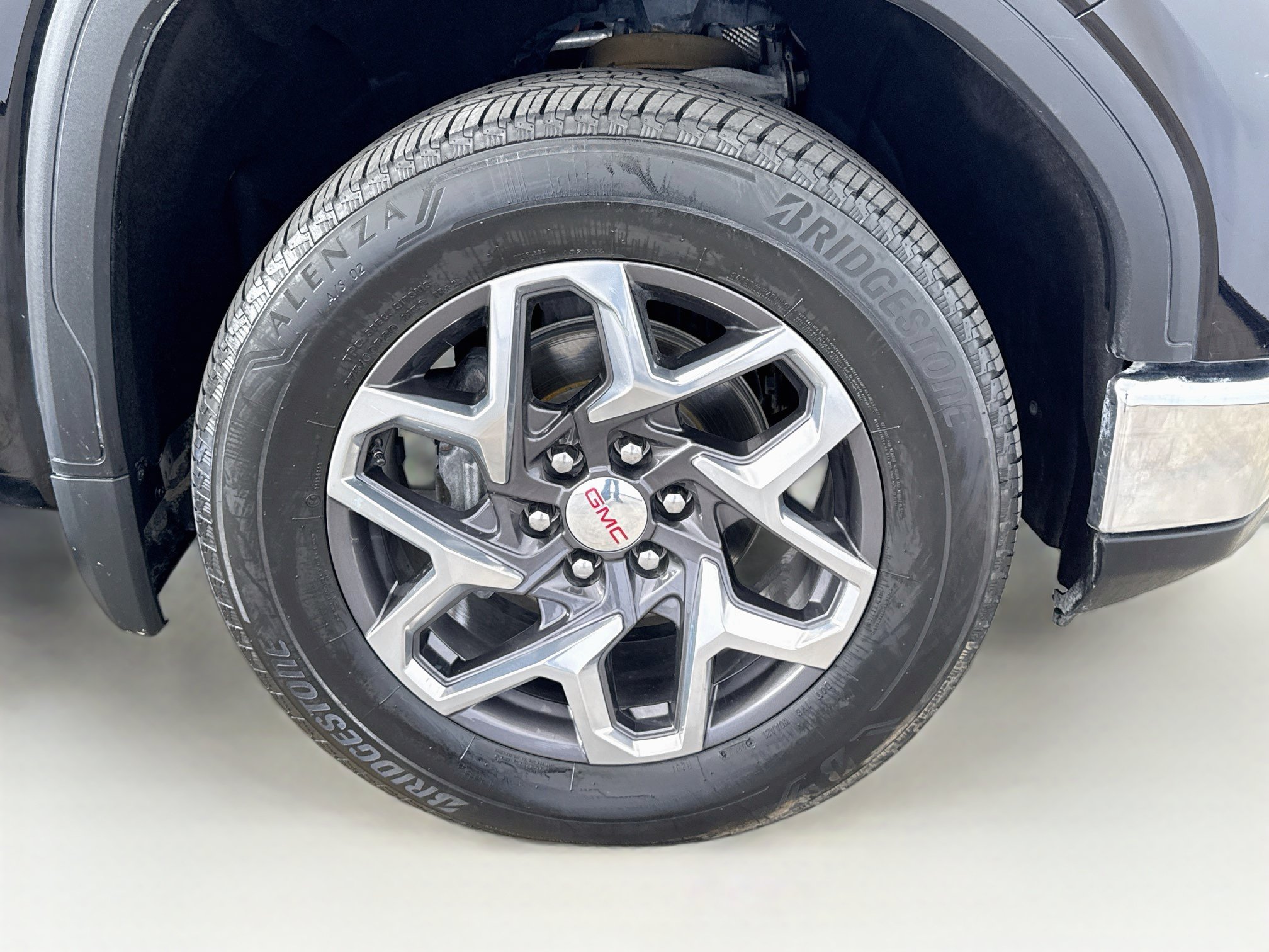 Used 2023 GMC Sierra 1500 SLT w/ SLT Premium Plus Package AWD/4WD image 34