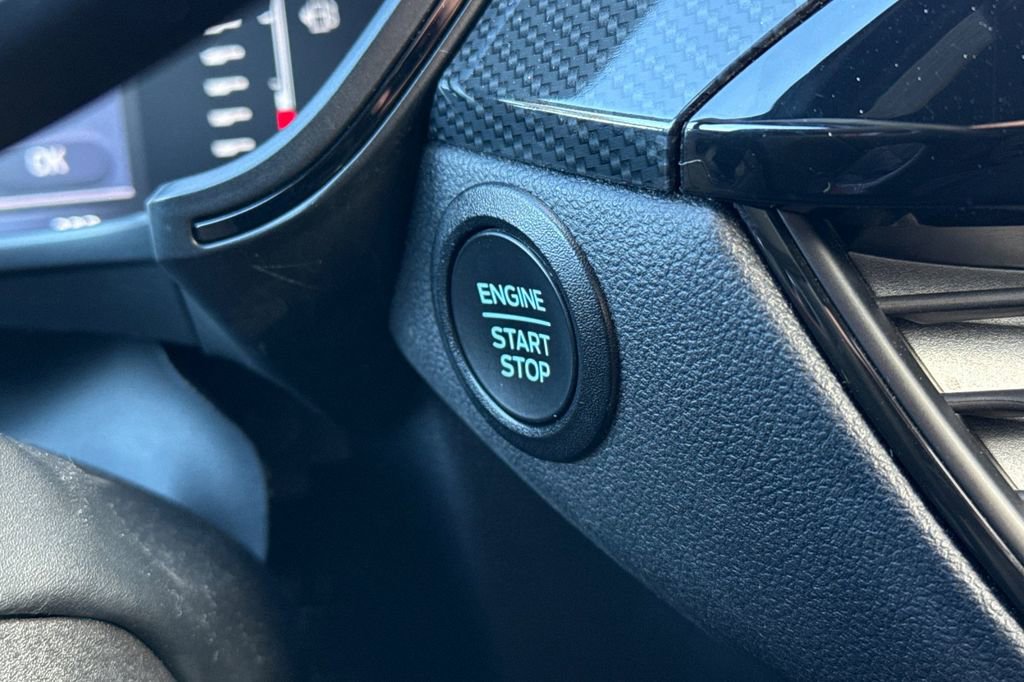 Used 2024 Ford Escape ST-Line image 28