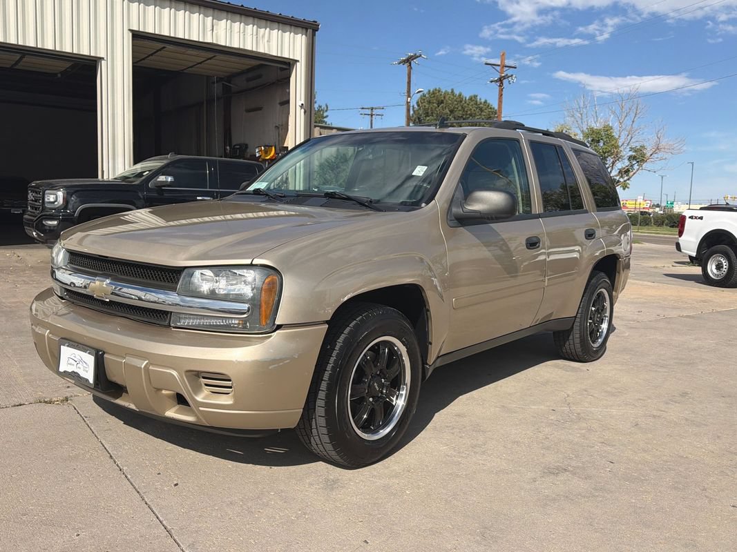 Used 2006 Chevrolet TrailBlazer LS AWD/4WD image 1