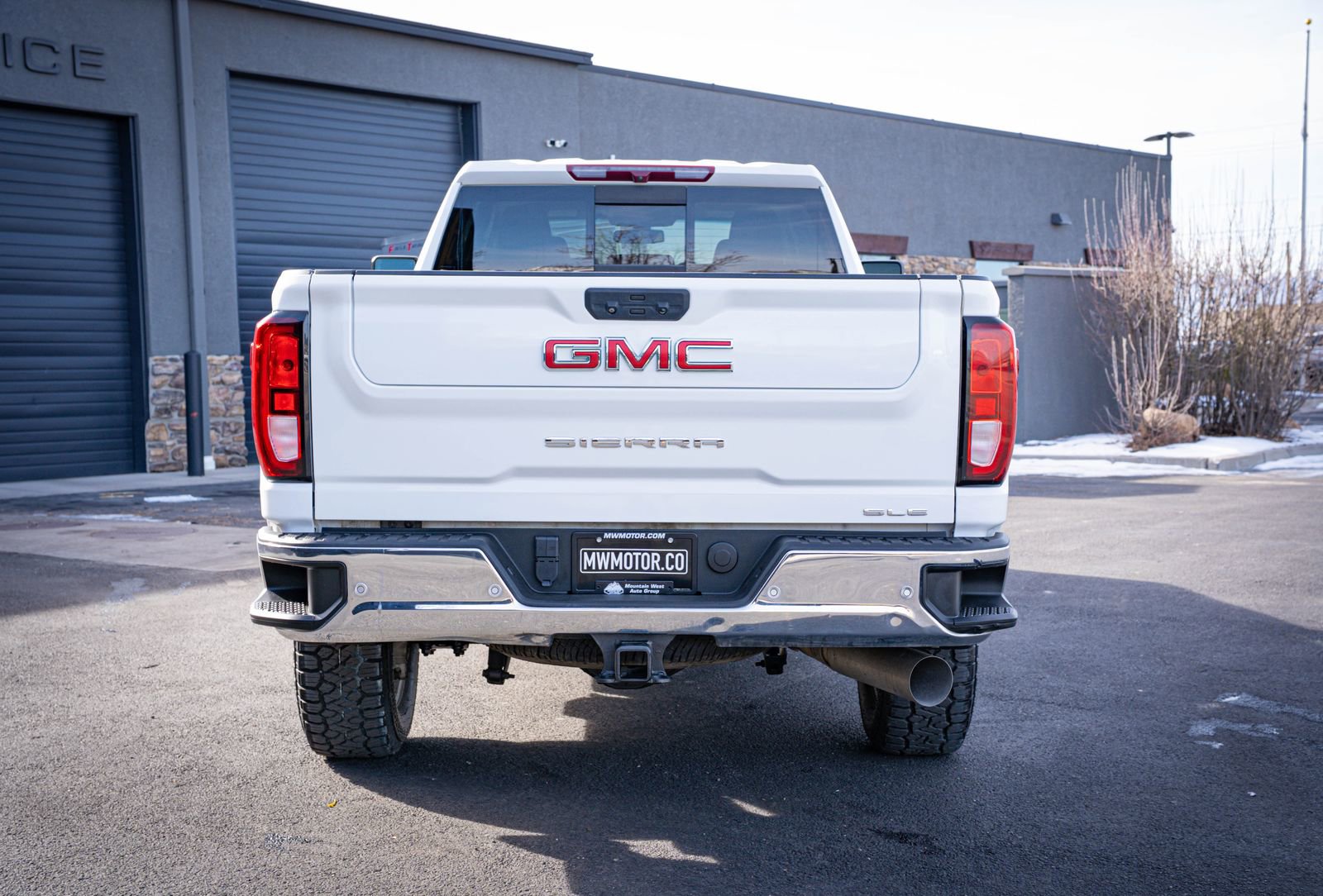 Used 2022 GMC Sierra 3500 SLE w/ SLE Convenience Package AWD/4WD image 8