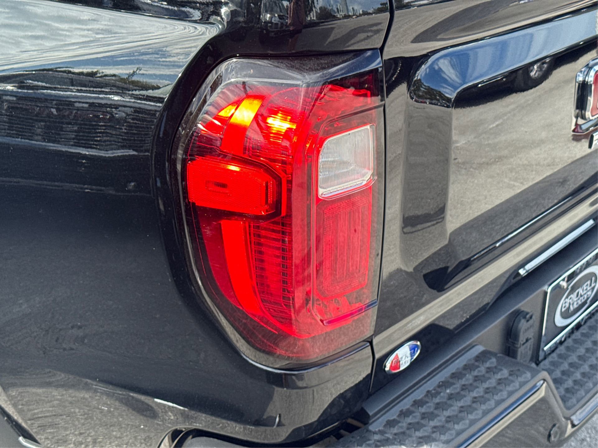 Used 2024 GMC Canyon Denali w/ LPO, Denali Black Edition image 17