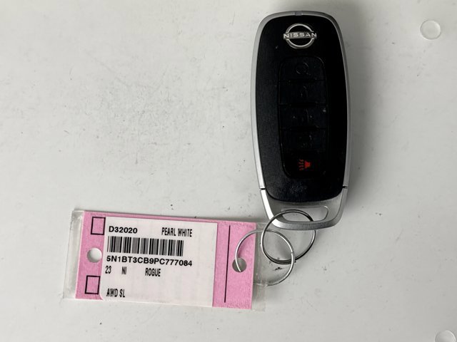 Used 2023 Nissan Rogue SL w/ SL Premium Package image 22