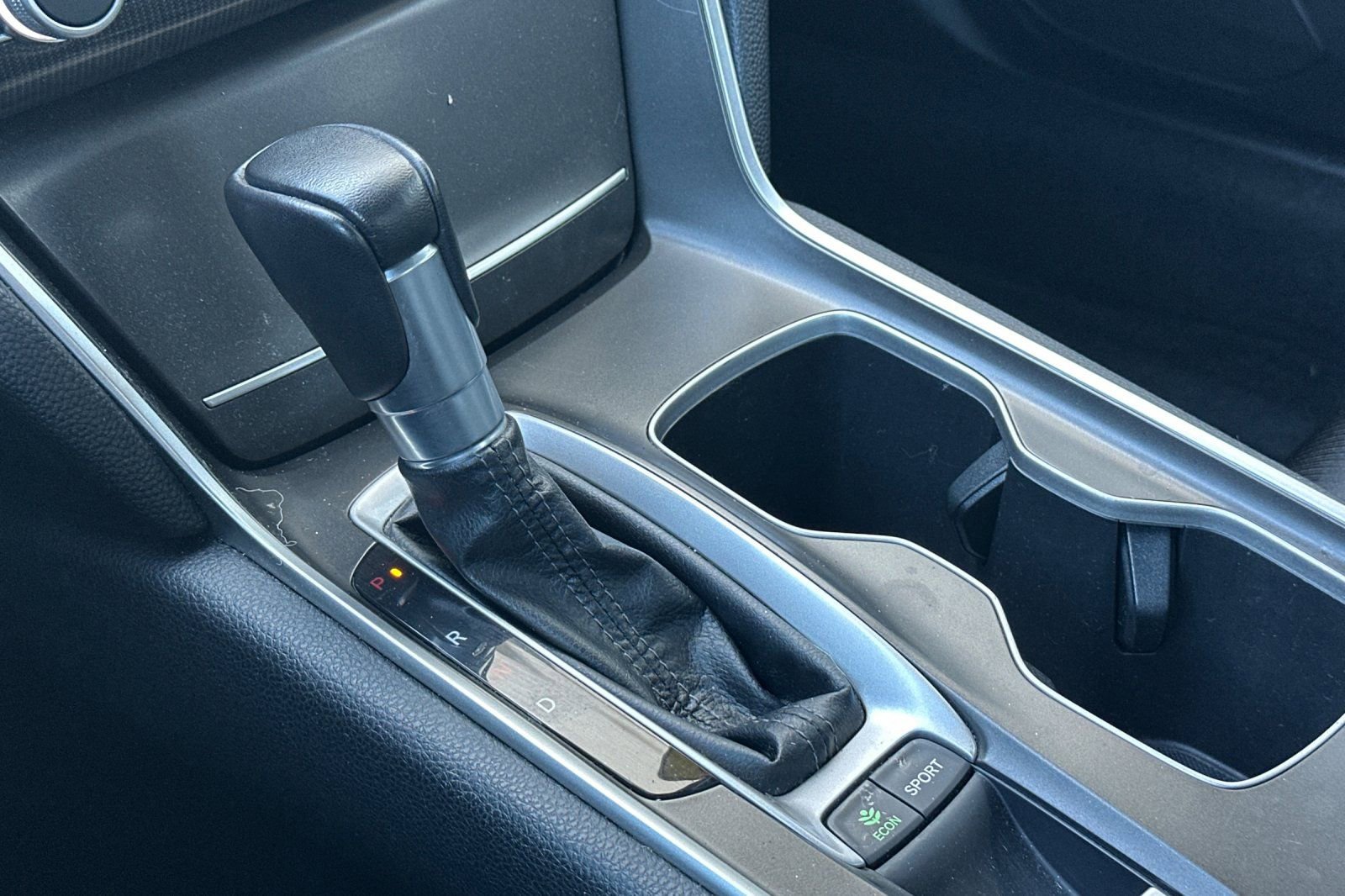 Used 2018 Honda Accord Sport image 24