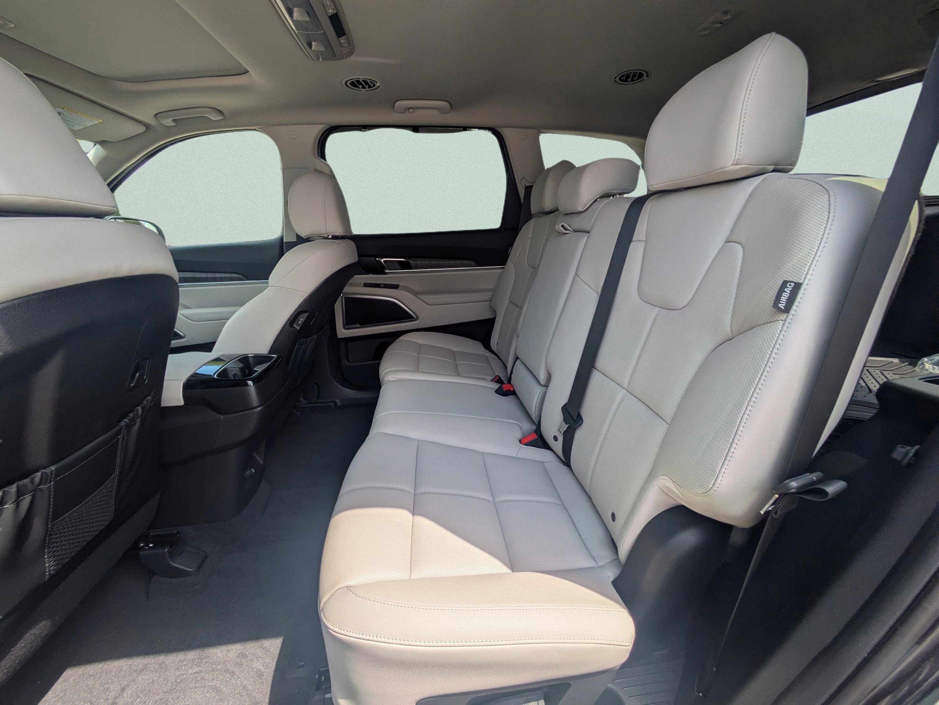 Certified 2024 Kia Telluride EX image 13
