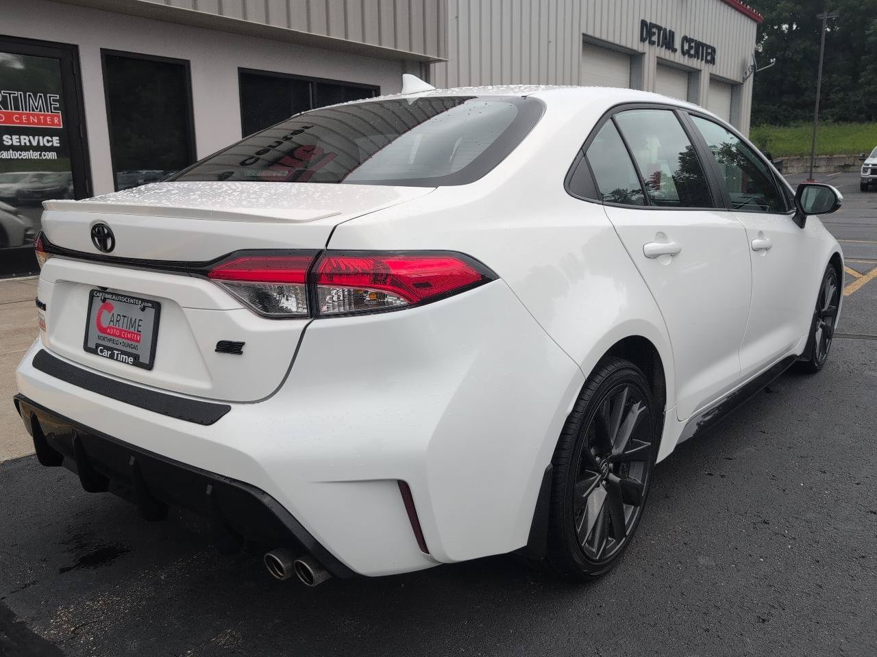 Used 2024 Toyota Corolla SE FWD image 8