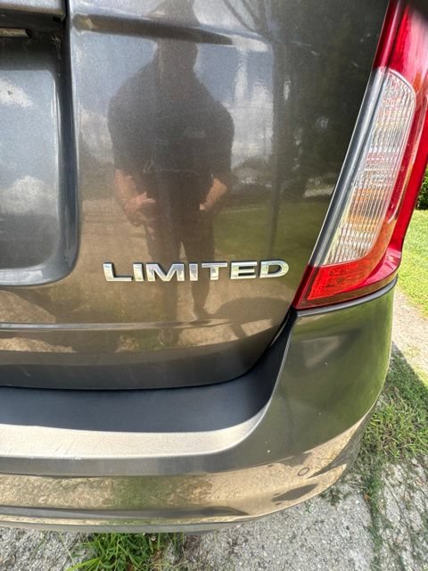 Used 2011 Ford Edge Limited w/ 301A Rapid Spec Order Code FWD image 15