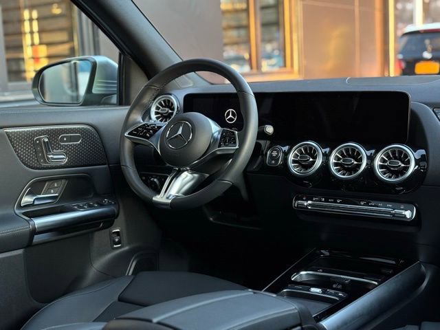 Used 2026 Mercedes-Benz GLA 250 4MATIC image 54