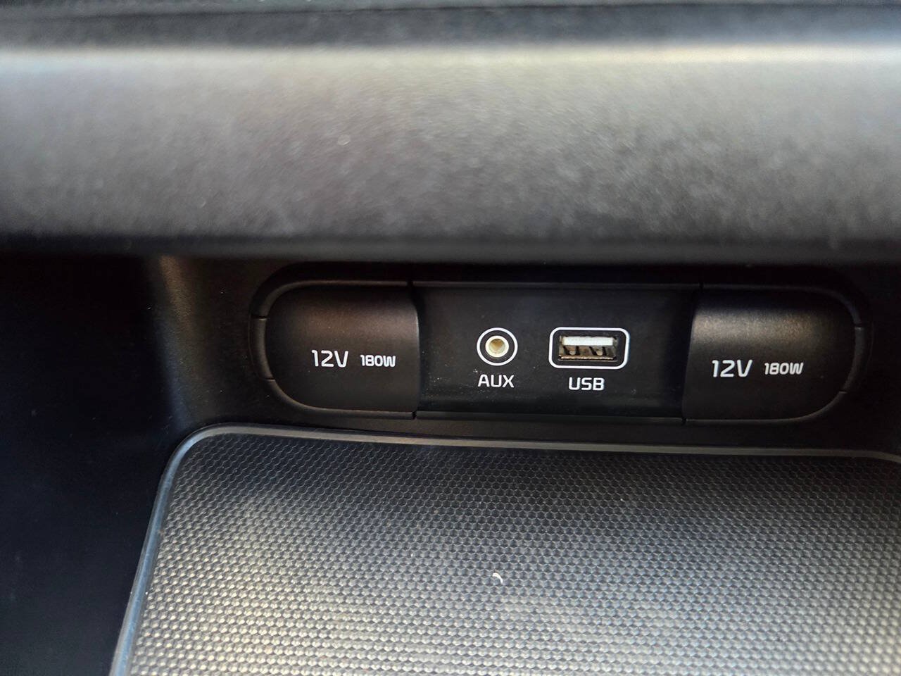 Used 2020 Kia Forte LXS FWD image 23