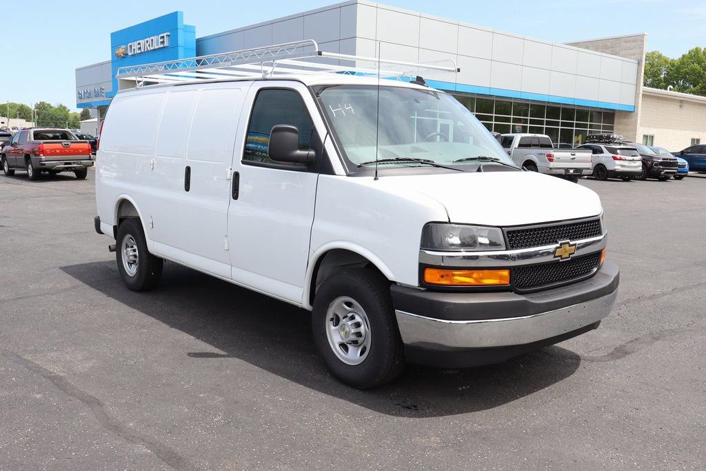 New 2025 Chevrolet Express 2500 w/ Driver Convenience Package image 2