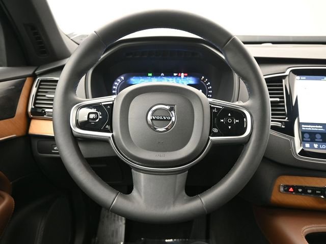 Used 2023 Volvo XC90 B5 Plus w/ Protection Package Premier image 25