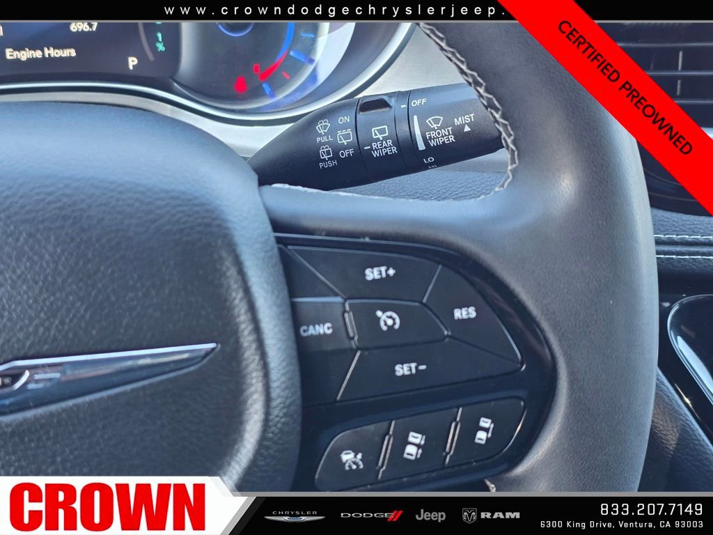 Certified 2024 Chrysler Pacifica Premium image 34