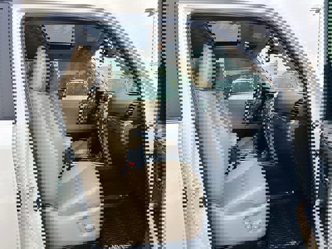 Used 2020 Toyota 4Runner Limited image 26