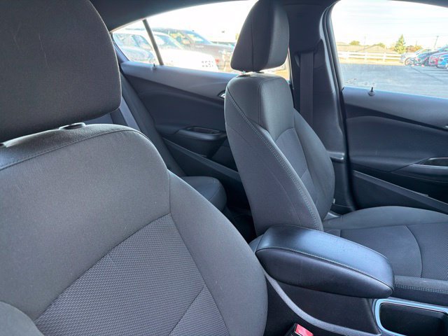 Used 2016 Chevrolet Cruze LT w/ Sun And Sound Package FWD image 22