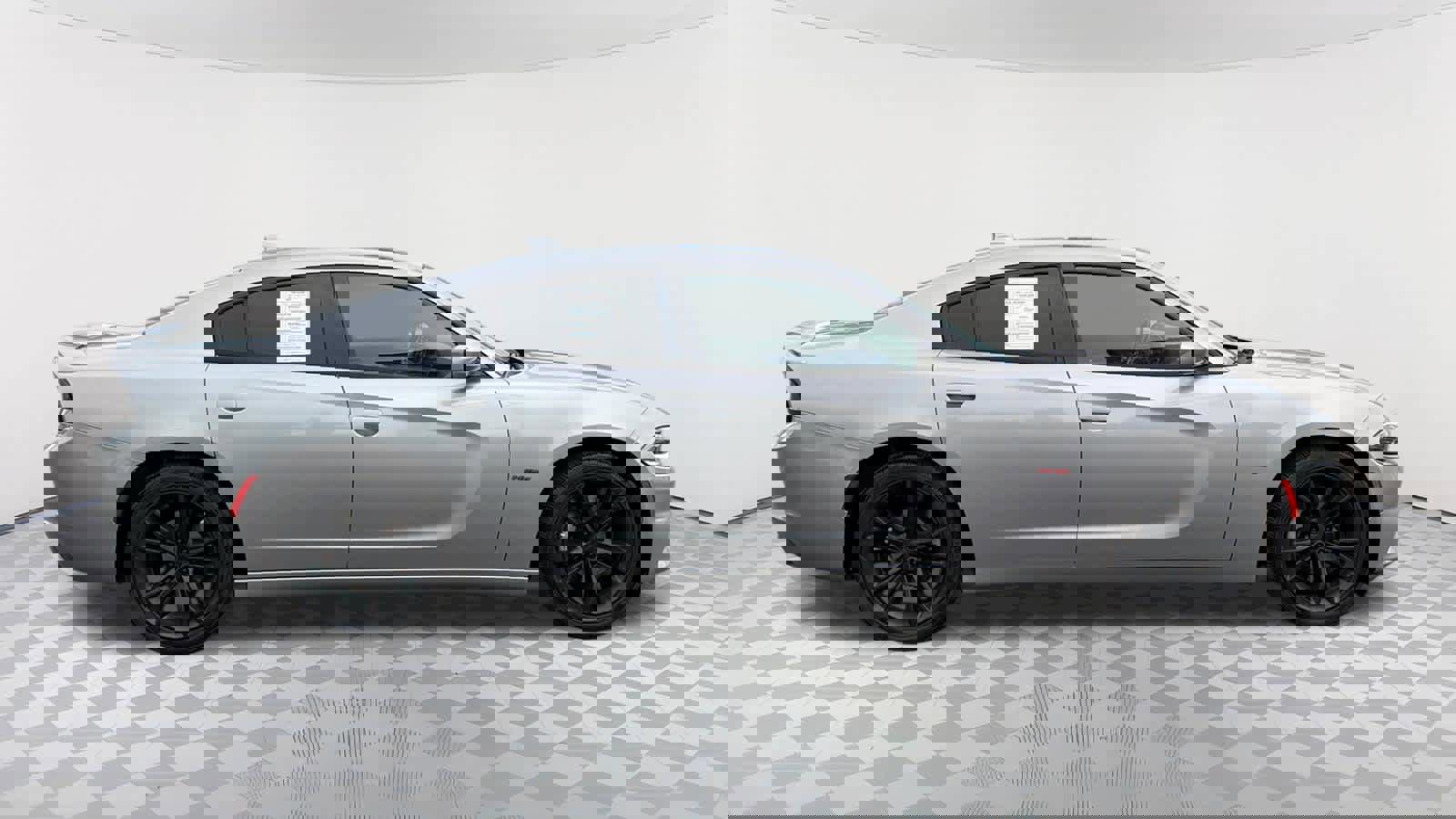 Used 2016 Dodge Charger R/T image 4